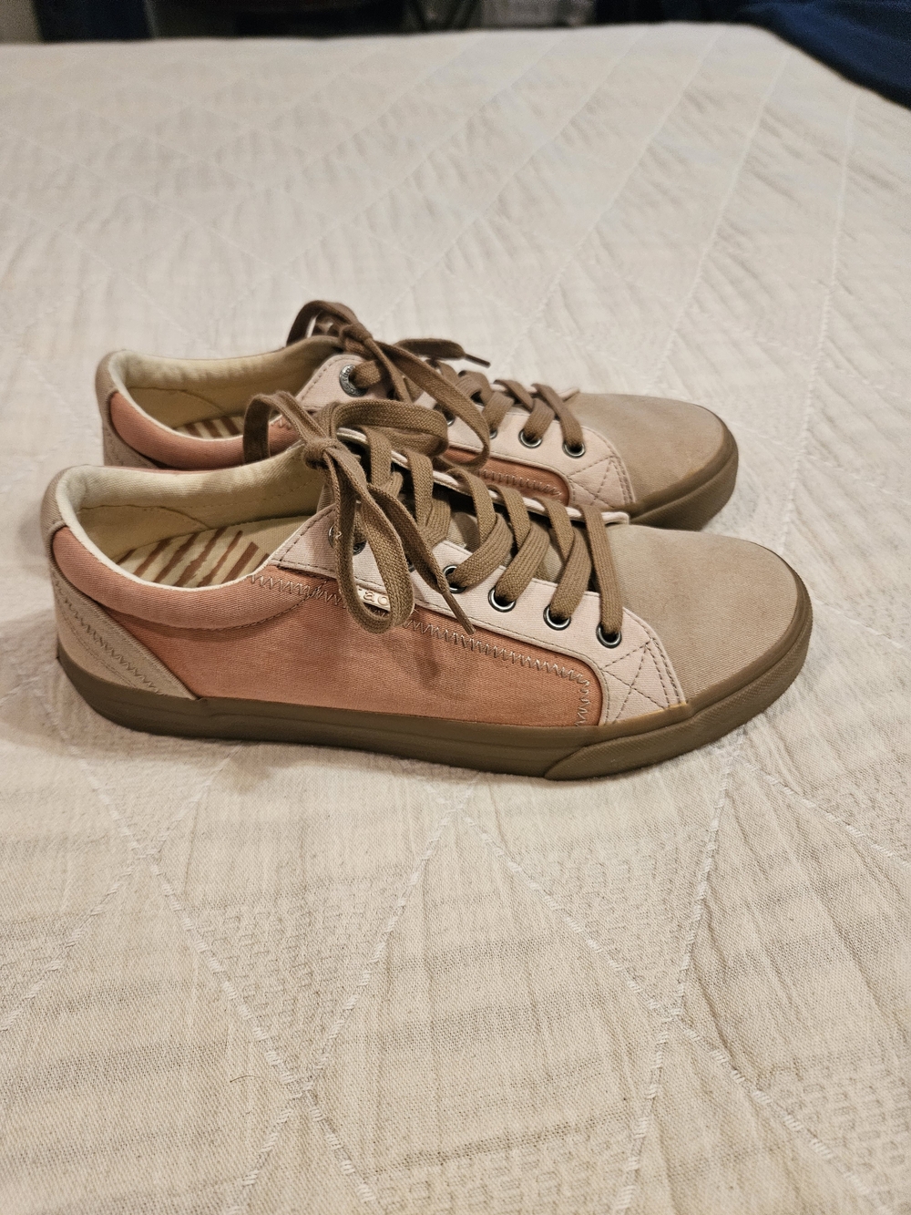 Women’s Taos Plim Soul Sneakers in Pink and Brown